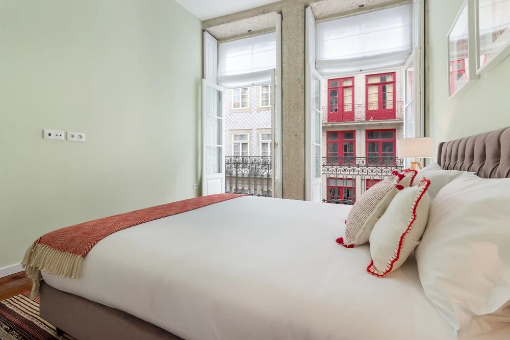 Nada05 · Faisama 5 Balcony View + Next to Ribeira!