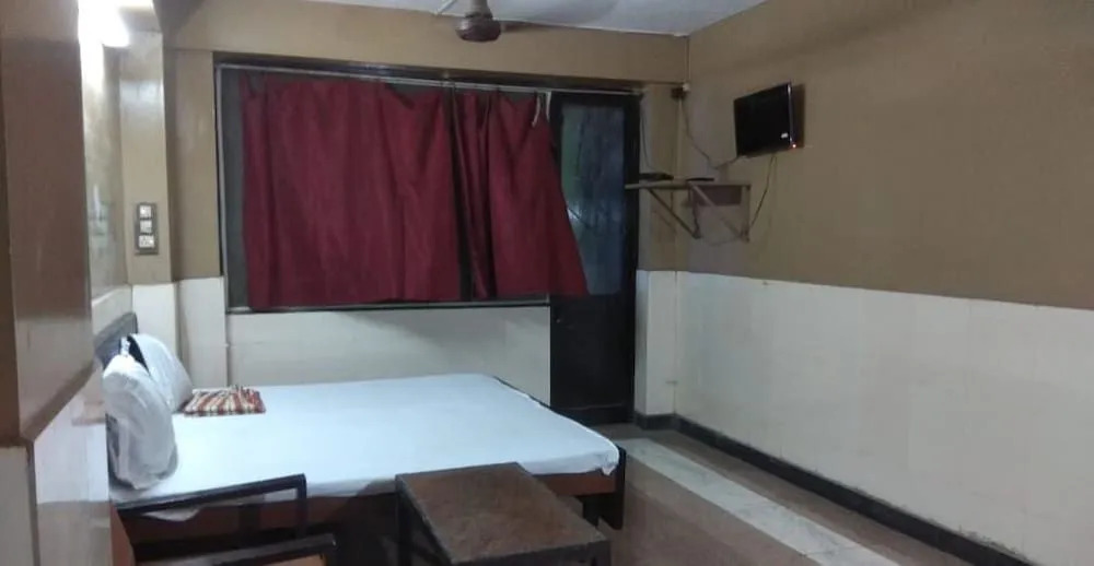 i-ROOMZ Subhadra Comforts