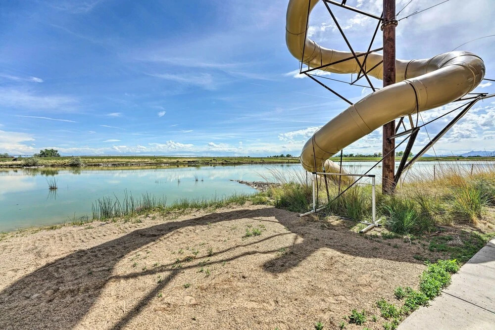 Lakefront Country Home w/ Waterslide & Trampoline!