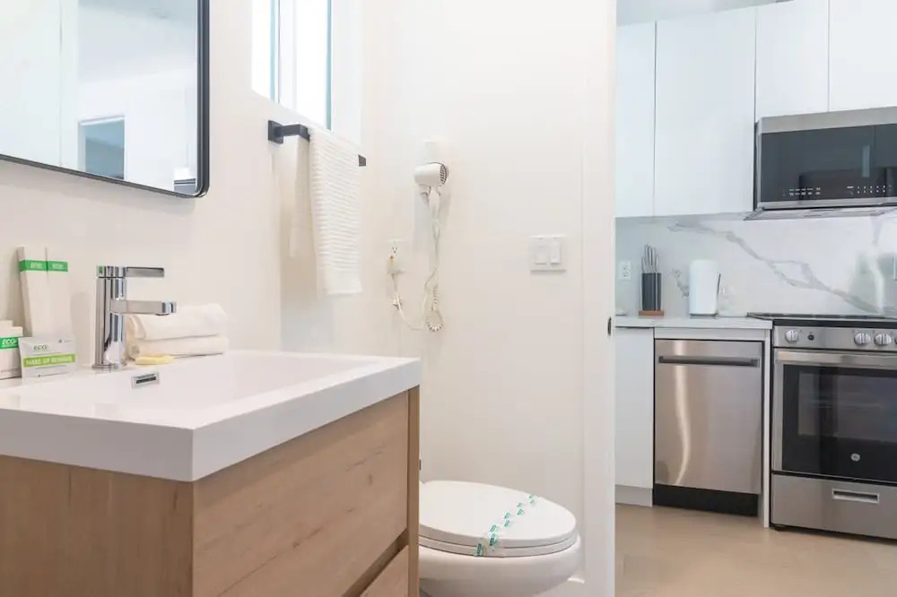 Scandinavian-style 1BR Apartment Built 2024 p80