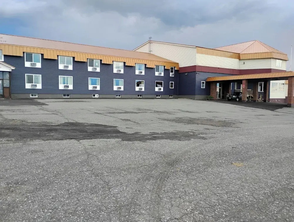 Presque Isle Hotel