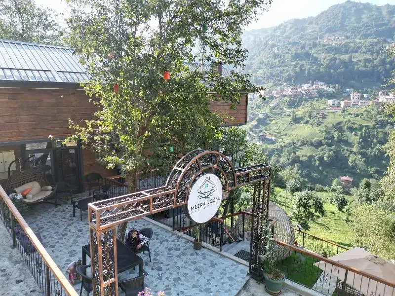 Mezra Doğal Dağ Evleri̇