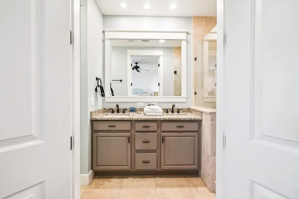 'seas The Day' In Watercolor Beach 5 Bdrm/slps 10 Steps To Dragonfly Pool! 5 Bedroom Home by RedAwning