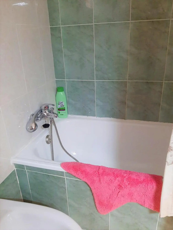 apartamento soleado, 1 dormitorio con balcón, piscina y garage