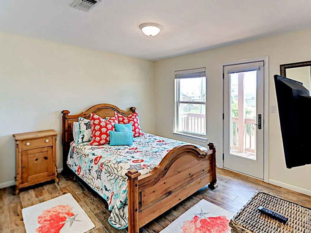 Canal 22108 - 3 Br Home