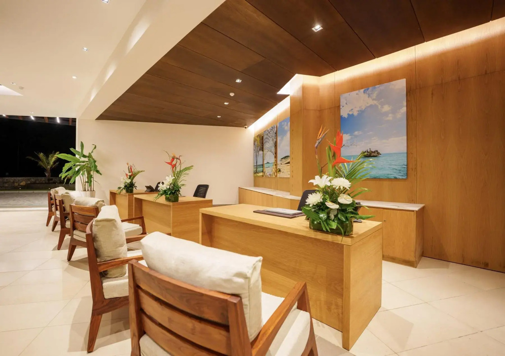 Oceans Creek Beach Hotel