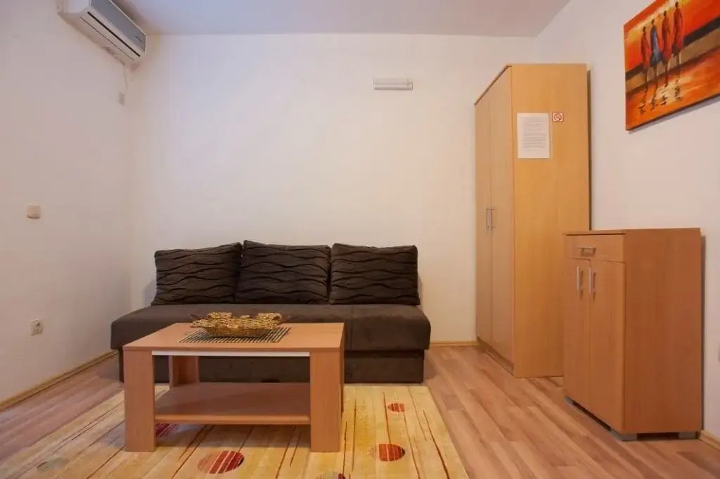 B&T Apartments
