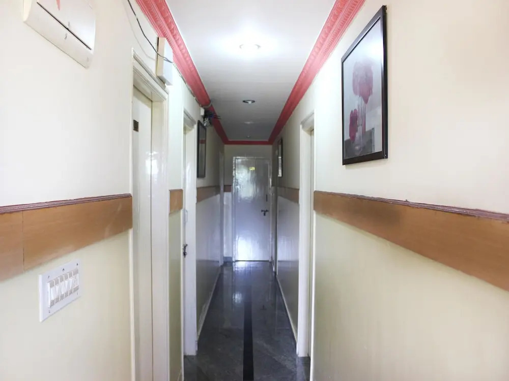 OYO Flagship 2338 Hotel Choice inn