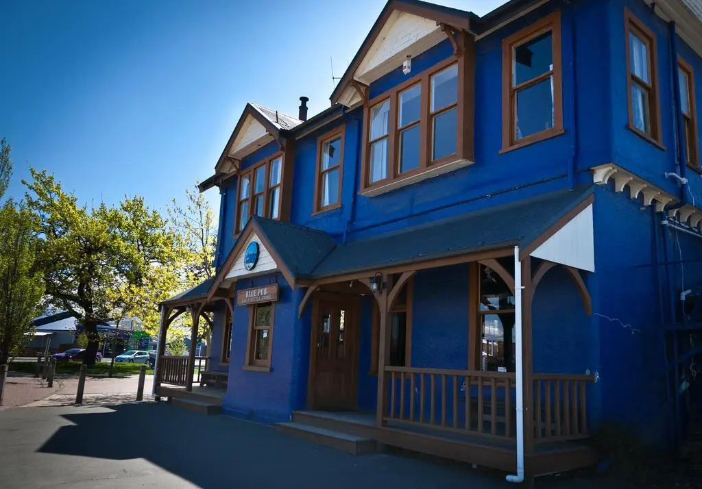 The Blue Pub