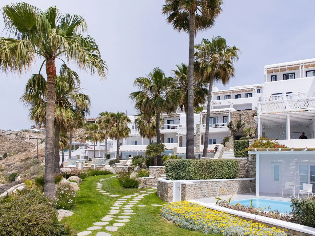 Mykonos Blu, a Resort to Live