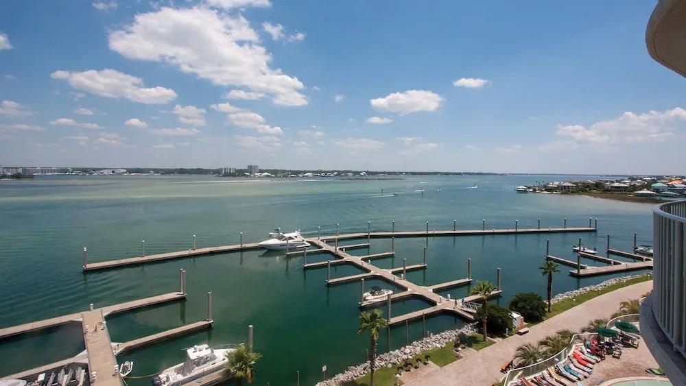 Three Bedroom With Sweeping Views - Unit Crc0607