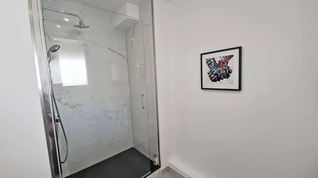 Maxbnb - T2 Balcon 50m2 - Climatise - Ouest -