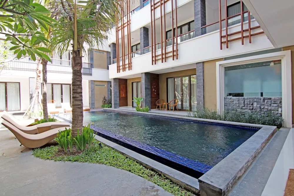 Seminyak Lagoon All Suites Hotel