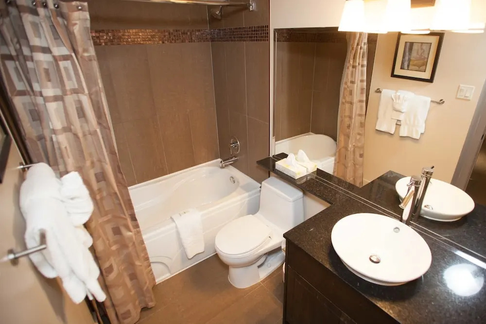 Corporate Suites of Calgary - Eightwelve
