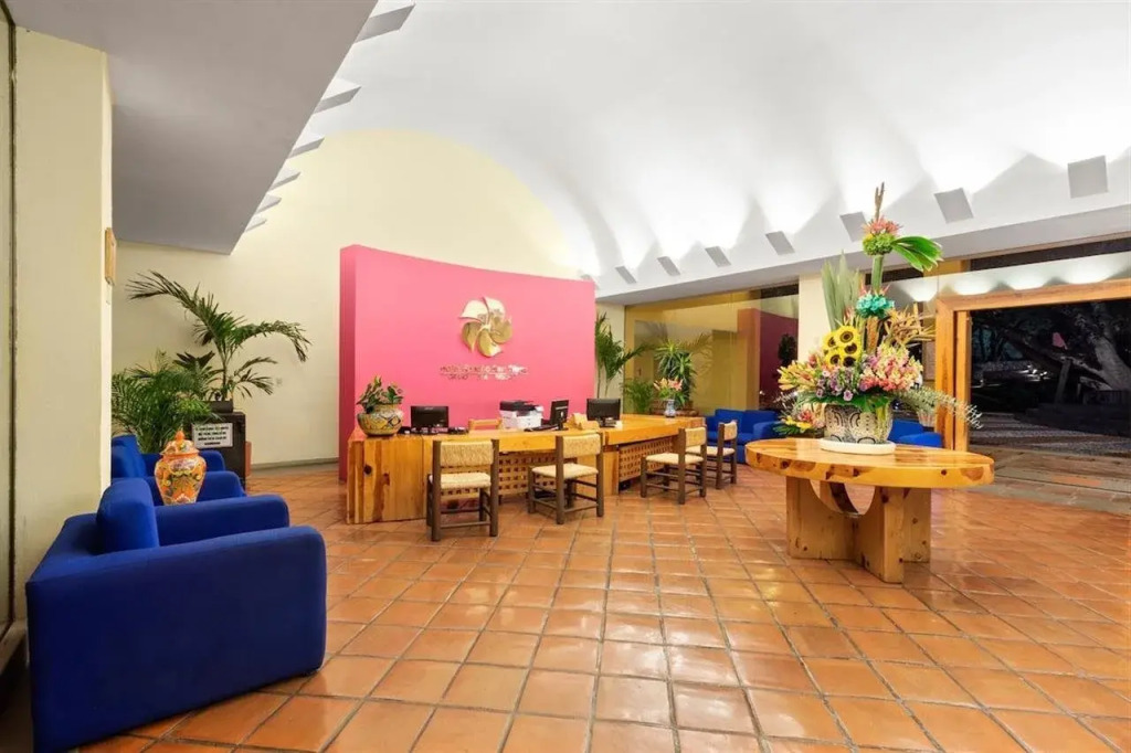 Hotel Rancho San Diego Grand Spa Resort