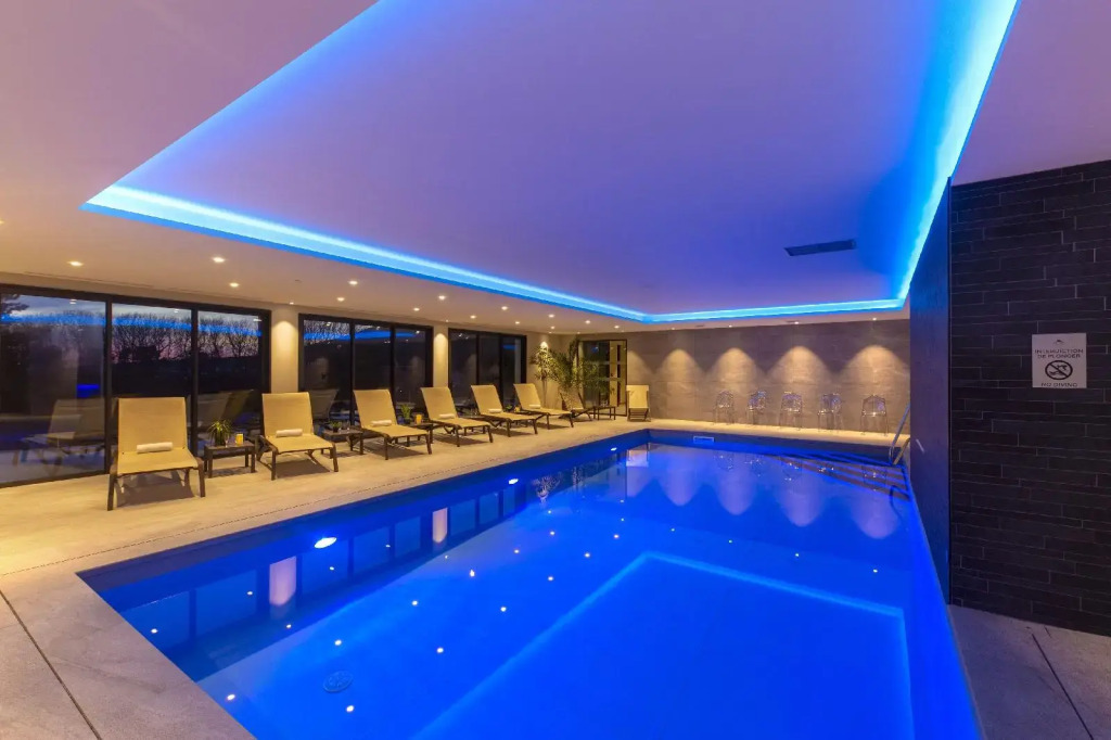 Hôtel LEscale - Piscine & SPA
