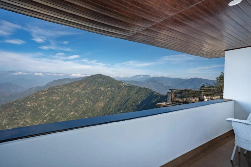Summit Sherpa Mountain Hotel & Spa
