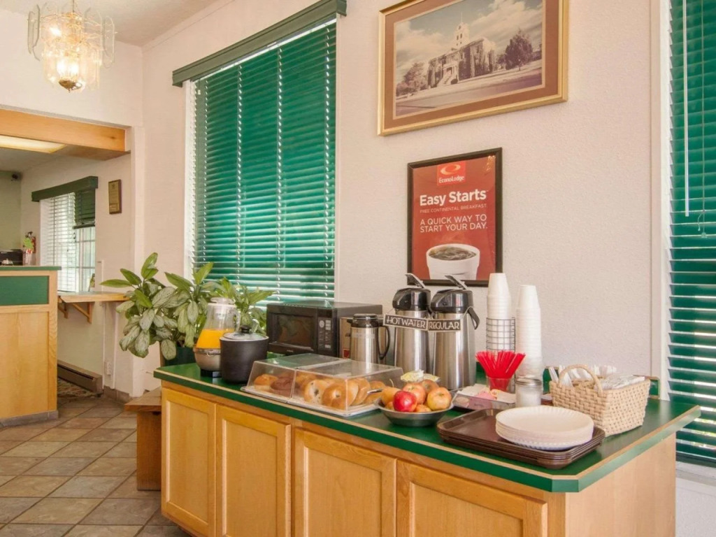 High Desert Inn