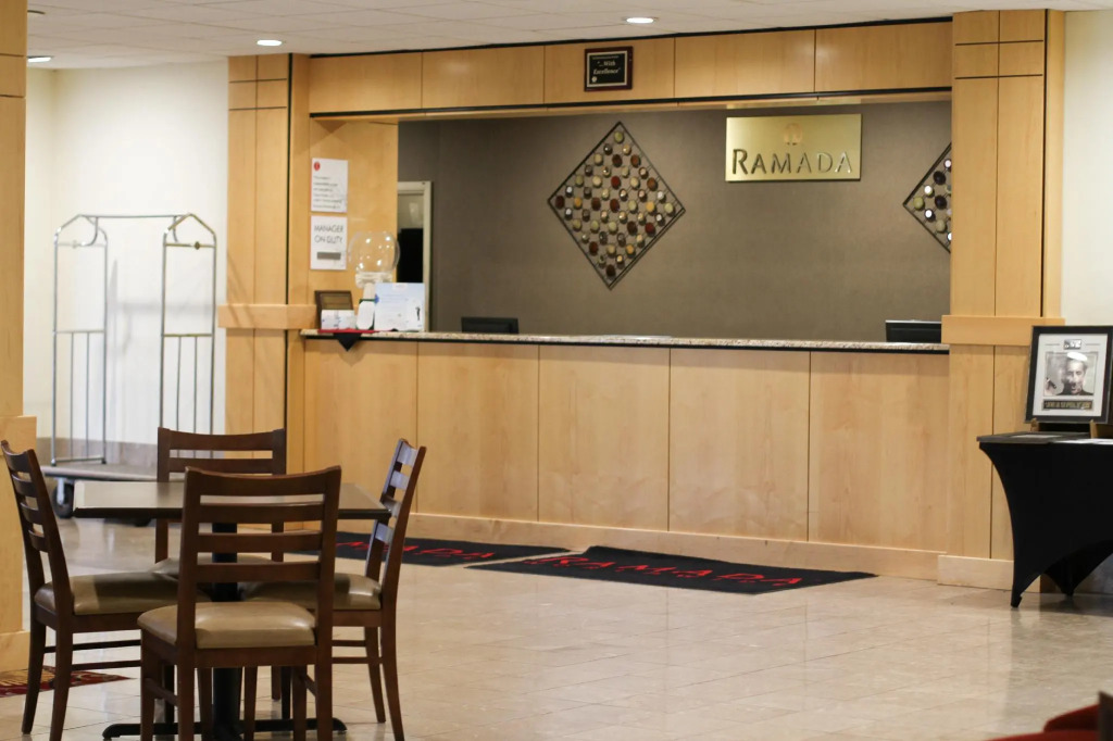 Quality Inn & Suites Syracuse - Carrier Circle