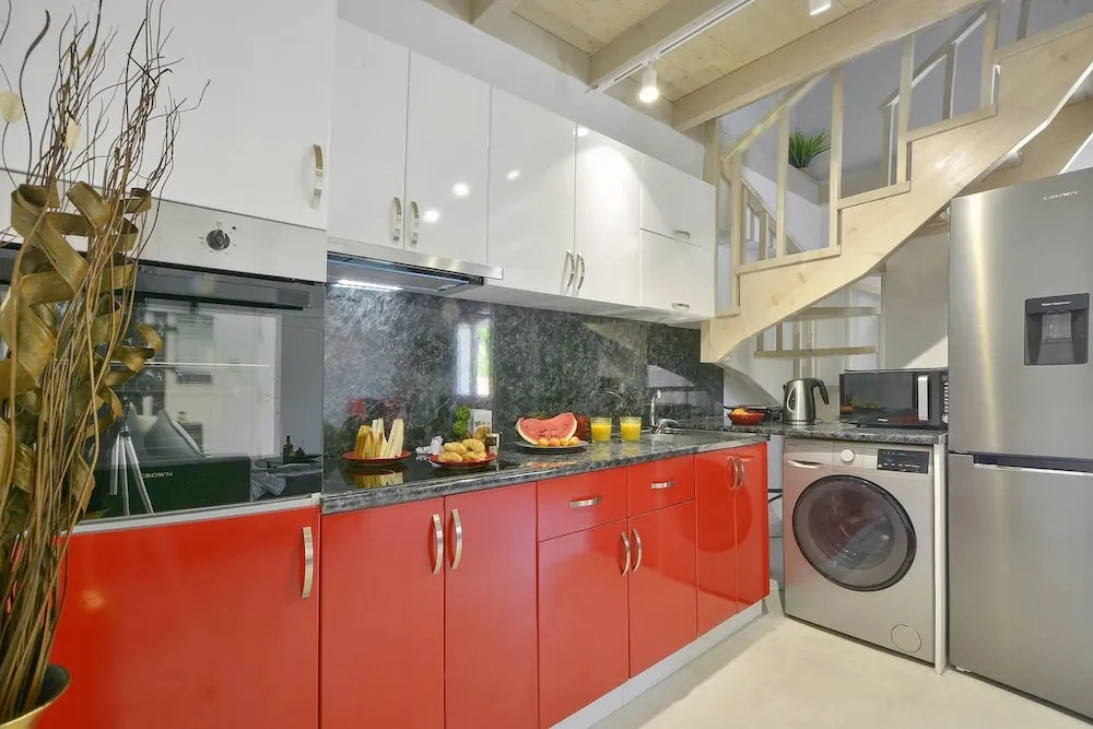 Villa Bratou Ignis Sleeps 6 with Parking