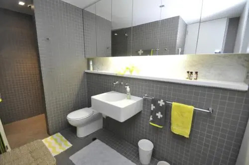 Darlinghurst Self-Contained Modern One-Bedroom Apartment (313 BUR)