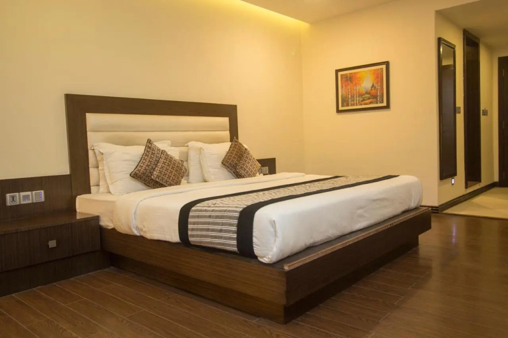 Summit Montana Suites & Spa
