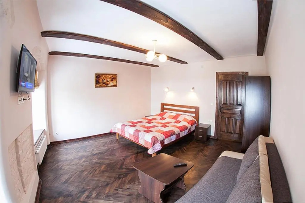 Apartamenti po vul. Vіrmens'ka 12/5