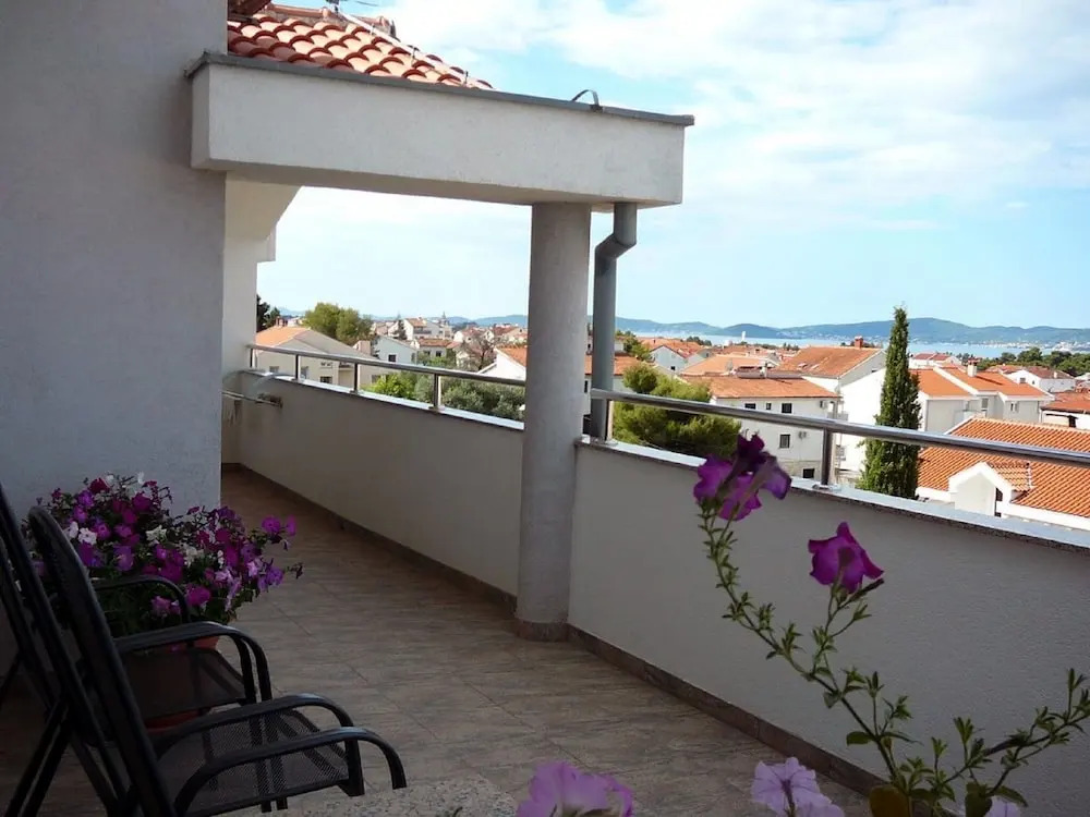 Modern Holiday Home Zadar With Veranda
