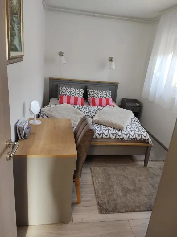 Happy Apartment