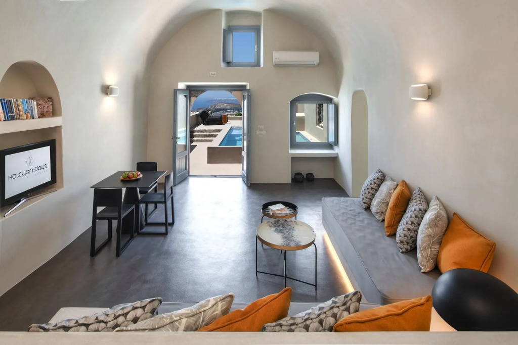 Halcyon Days Suites
