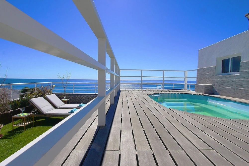 1149 Unique Beachfront Penthouse 400M2 Marbella Center