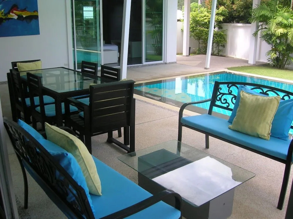 CasaBlue Pool Villa