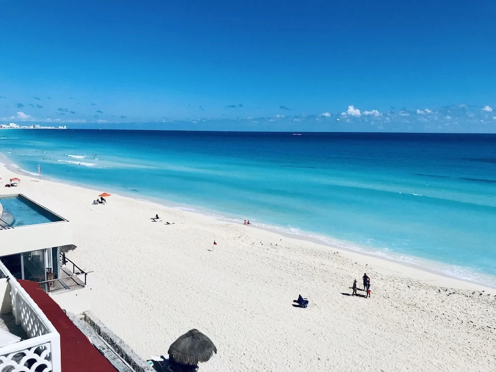 Ocean View Apartments – Delicia