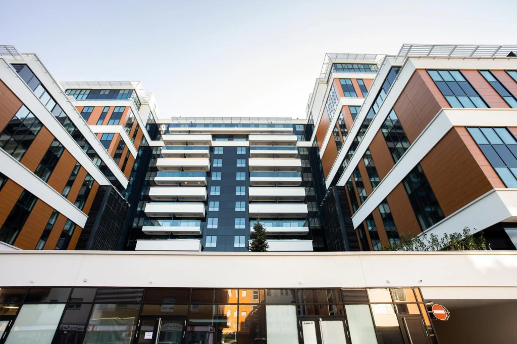 Stylish Luxury Apartment LEO, free garage, concierge, self-check-in, Wi-Fi
