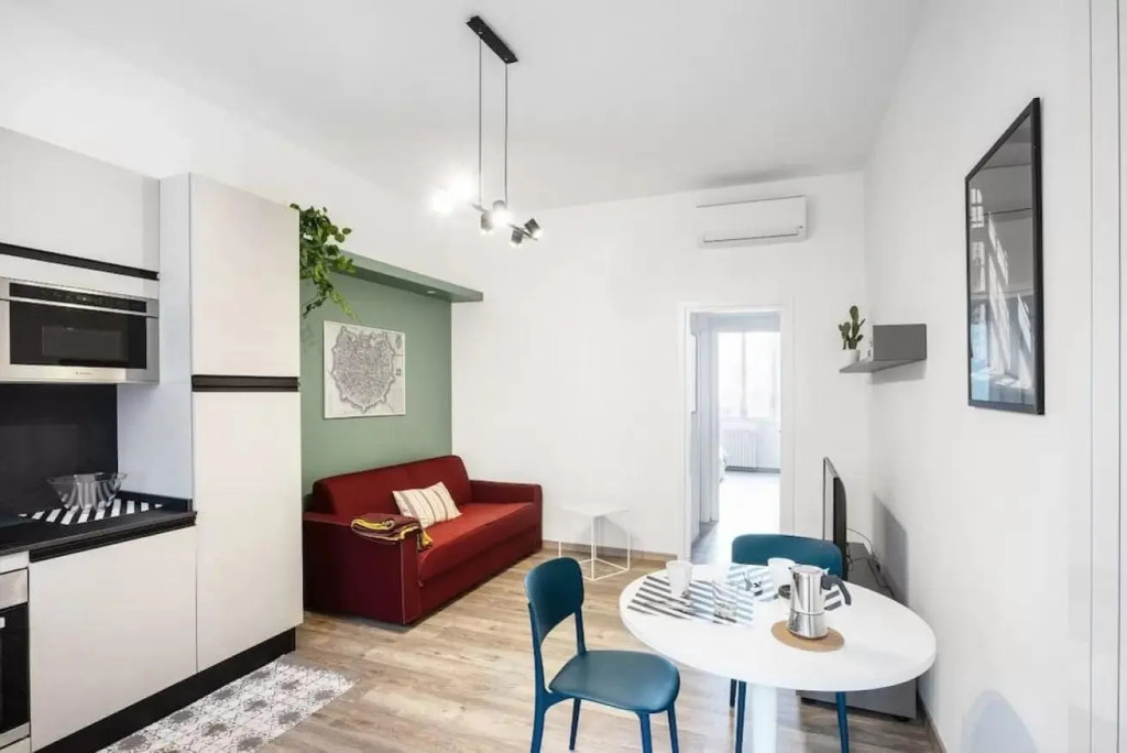 JOIVY Bright Apartment in De Angeli near Subway