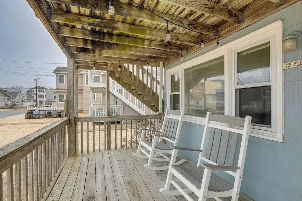 Pet-friendly Long Beach Island Home: Walk to Beach