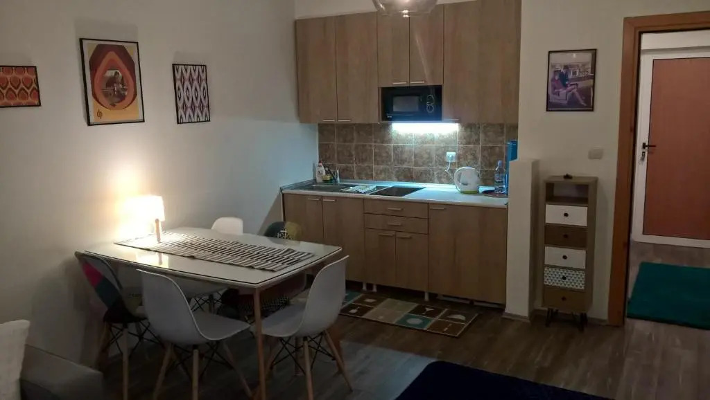 Apartman-Vila Nikola, zovi 064jedansedamdvatridevetnulatri