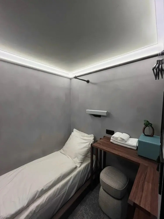 The Hyve Capsule Amsterdam