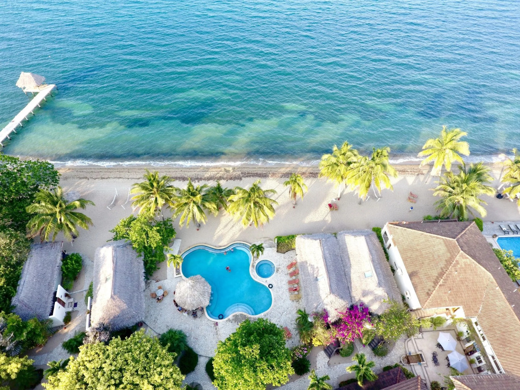 Almond Beach Resort at Jaguar Reef