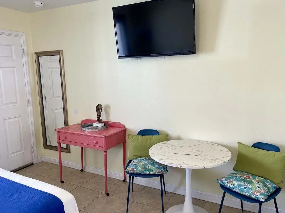 Beachgate Condo Suites And Hotel 436 1 Bedroom Condo