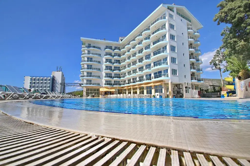 Arora Hotel