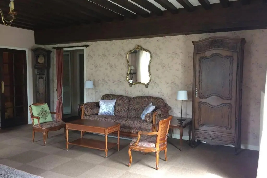 Appartement spacieux 78m2 plein centre, balcon, jusqu’à 6 personnes