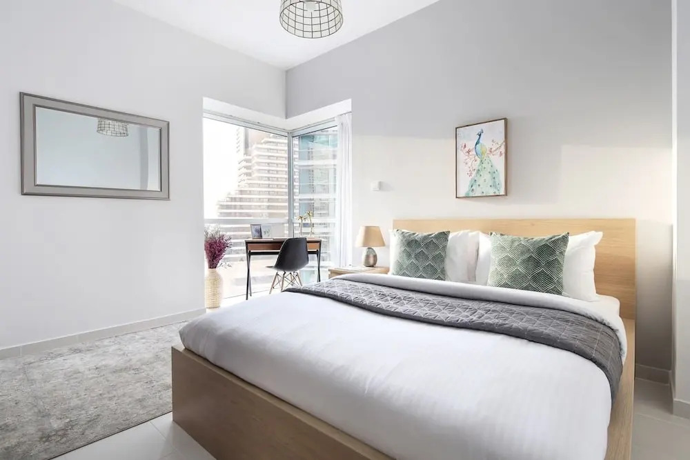 Astounding Marina Views in This Elegant 3br!