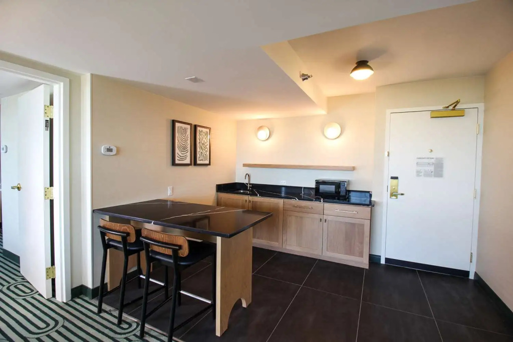 Doubletree By Hilton Clarksville Riverview