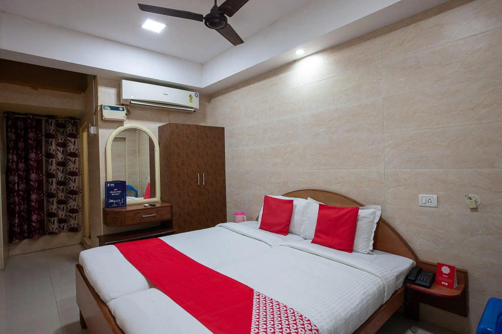 OYO 24963 Hotel Sudha Inn