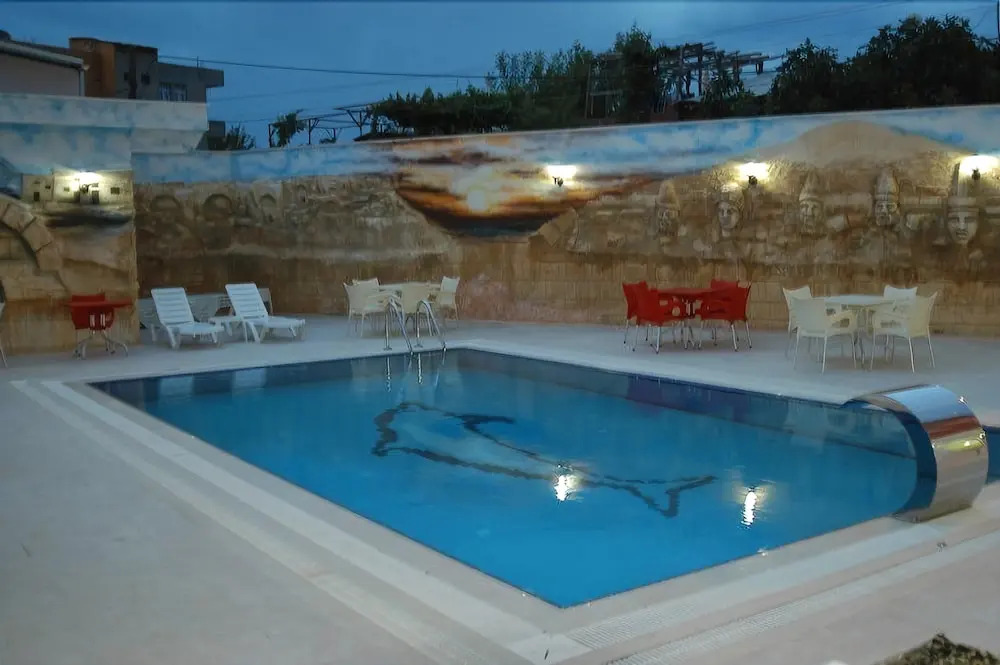 Arsames Hotel