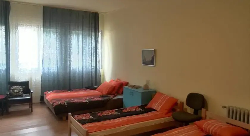 Hostel Jedro