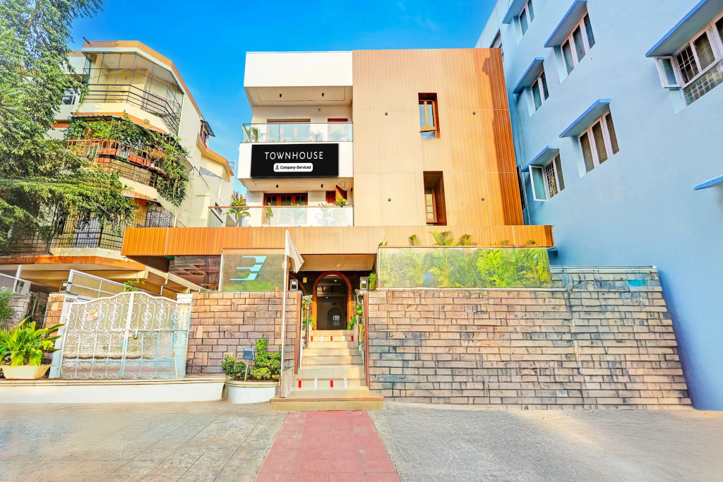 Townhouse Seethammadhara Junction Formerly Vijaya Residency
