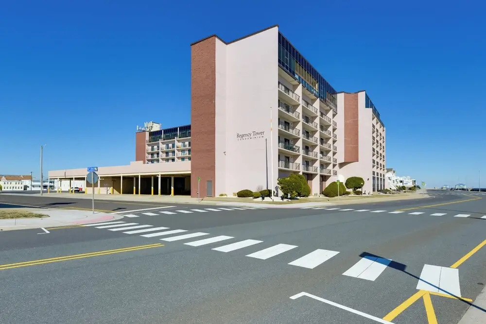 Simple North Wildwood Condo - Steps to Beach!
