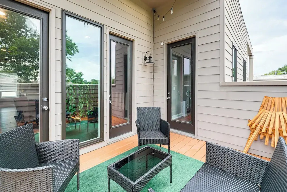 Pet-friendly Abode w/ Balcony in East Nashville!